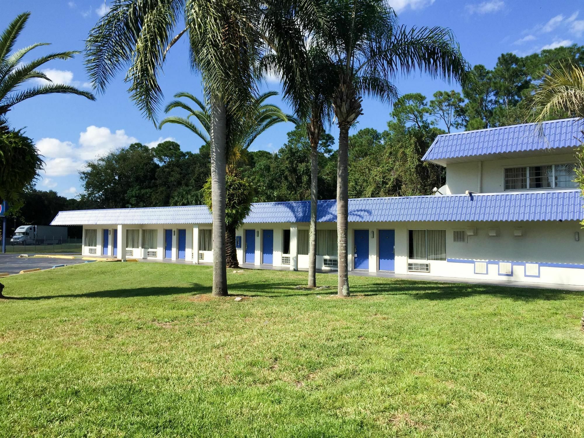 Motel 6-Daytona Beach, Fl - Speedway Екстер'єр фото